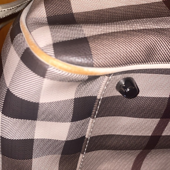 Burberry Smoke Check Canterbury handbag in excellent condition! Clean in & out!! - Picture 8 of 17